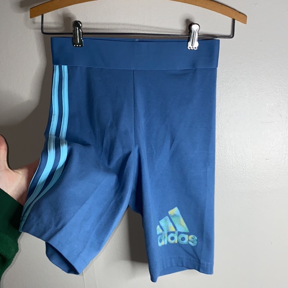 adidas Pants - 🎱Adidas Women's Shorts Adidas Gradient Logo Bike Shorts!
